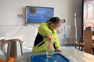 “橘子趣味双体验”：旋转取橘实验+暖心煮水，快乐翻倍！