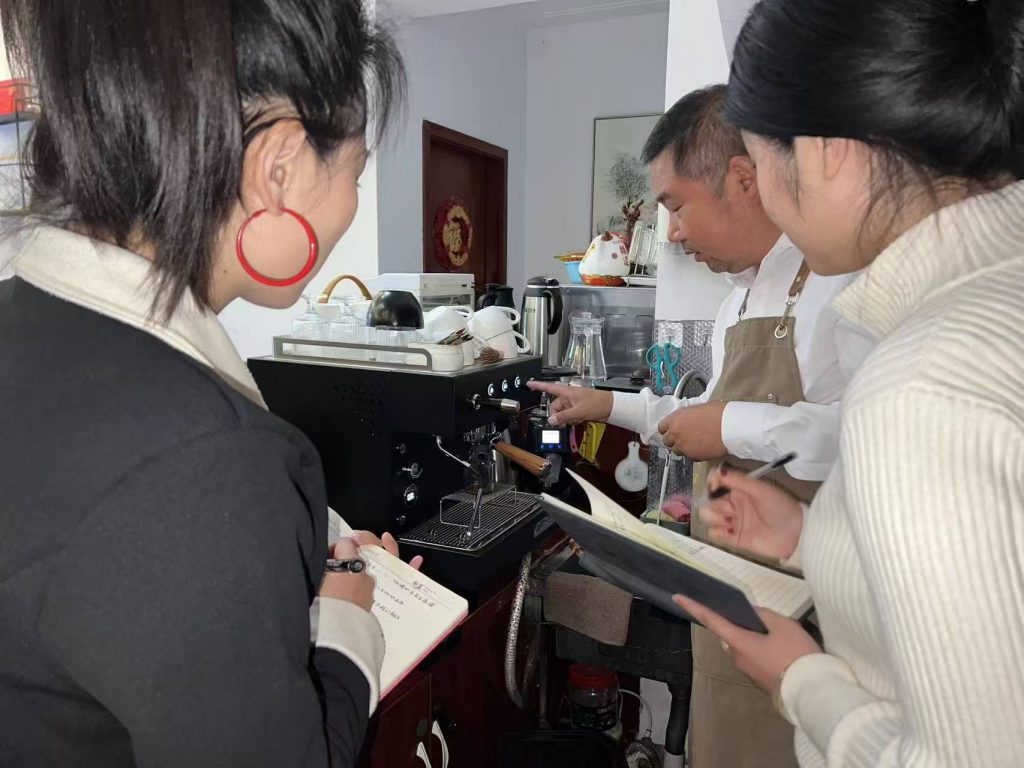 百里姻缘咖啡牵，十堰一景区来襄阳取真金